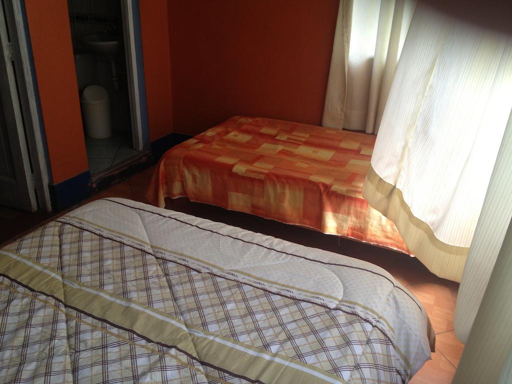 Hospedaje Rocha Ica Room photo